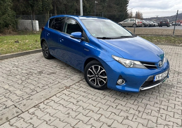 Toyota Auris cena 49900 przebieg: 161841, rok produkcji 2013 z Września małe 352